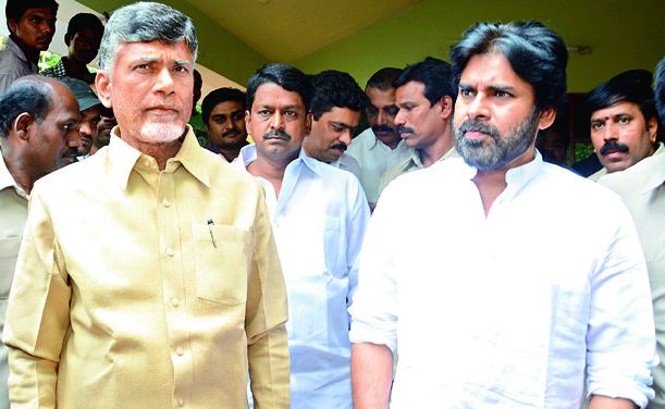 pawan kalyan vs chandrababu naidu,ap capital,land acquisition act,chandrababu,pawan kalyan,farmers  పవన్ కళ్యాణ్ ని లెక్క చేయని చంద్రబాబు!